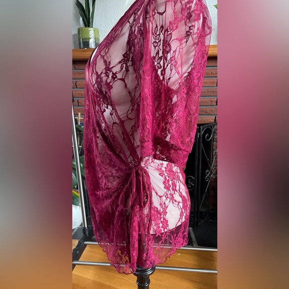 Plumb Brand Wrap Lace Top Burgundy 23” Ptp - Picture 3 of 6